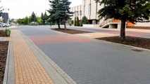 <h5>Roboty drogowe</h5><p>Przejście dla pieszych wyniesione — element uspokojenia ruchu</p>